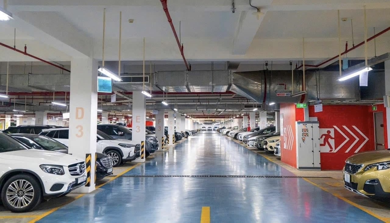 Tầng hầm đậu xe tại khu Saigon South Residence tại khu Nam Sài Gòn - Ảnh: Phương Duyên