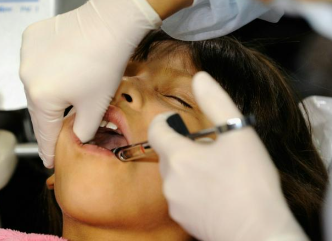 ổ chức Y tế Thế giới coi thủy ngân là một trong 10 hóa chất hàng đầu gây lo ngại lớn cho sức khỏe cộng đồng, gọi nó là độc hại đối với sức khỏe con người