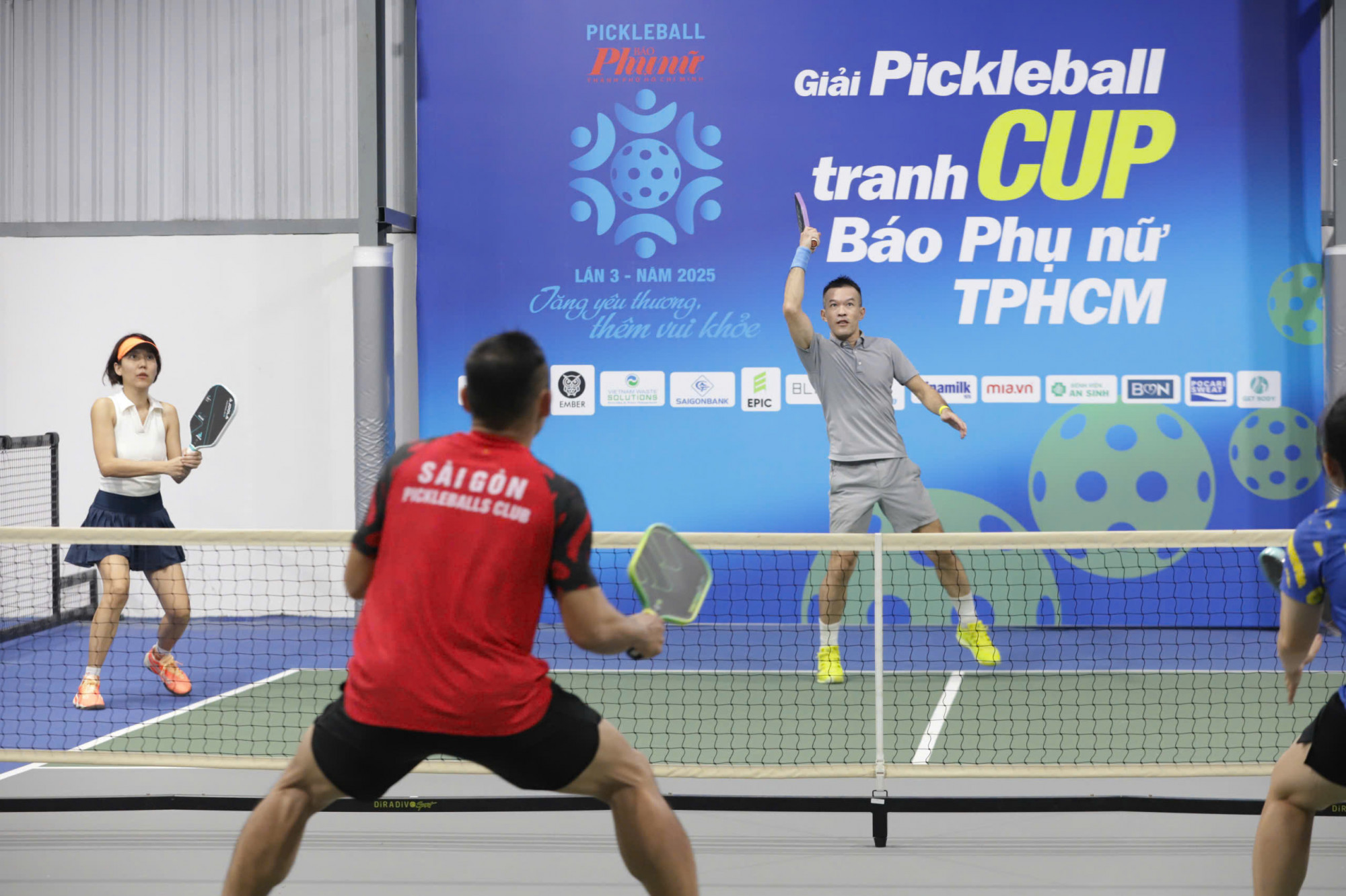 Những hình cho thấy tính chất hấp dẫn của nội dung gia đình