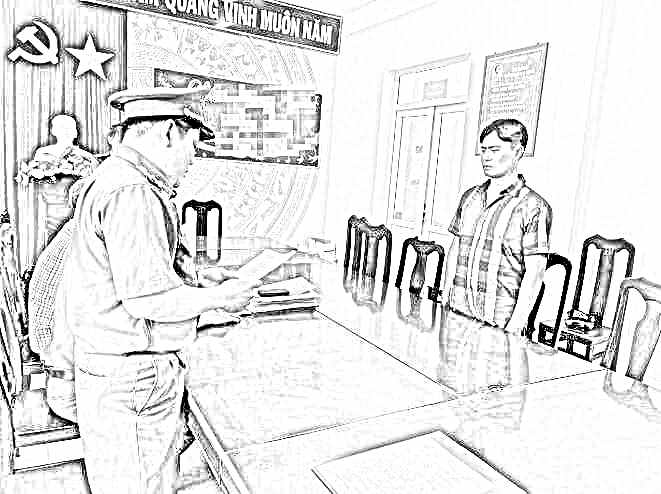 Công an tỉnh An Giang đọc quyết định khởi tố đối với Trịnh Văn Đủ - Ảnh CACC