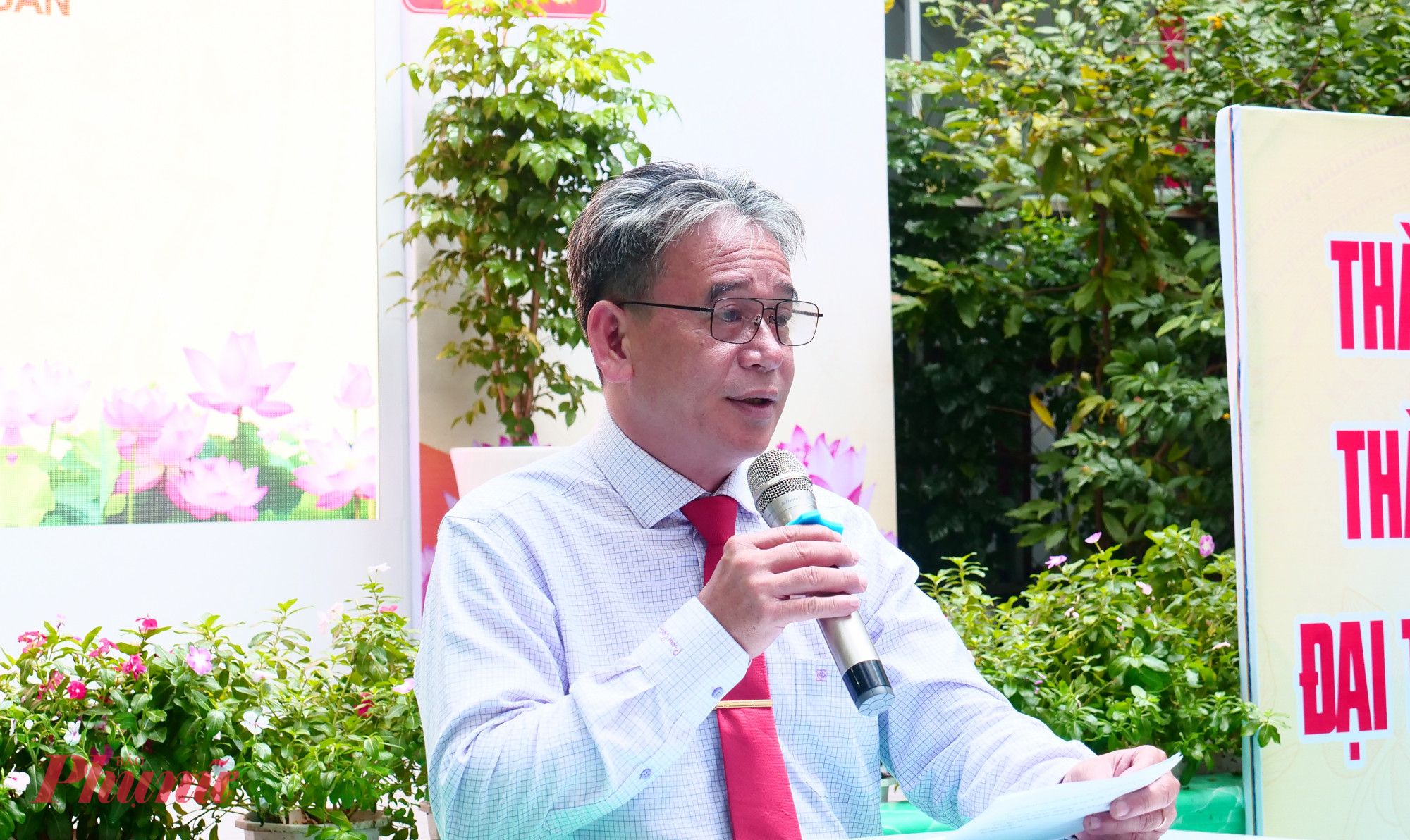 Ông Ông Nguyễn Thành Nam - Bí thư Đảng ủy, Chủ tịch HĐND phường Bàn Cờ - phát biểu tại ngày hội - Ảnh: Trang Nguyễn 