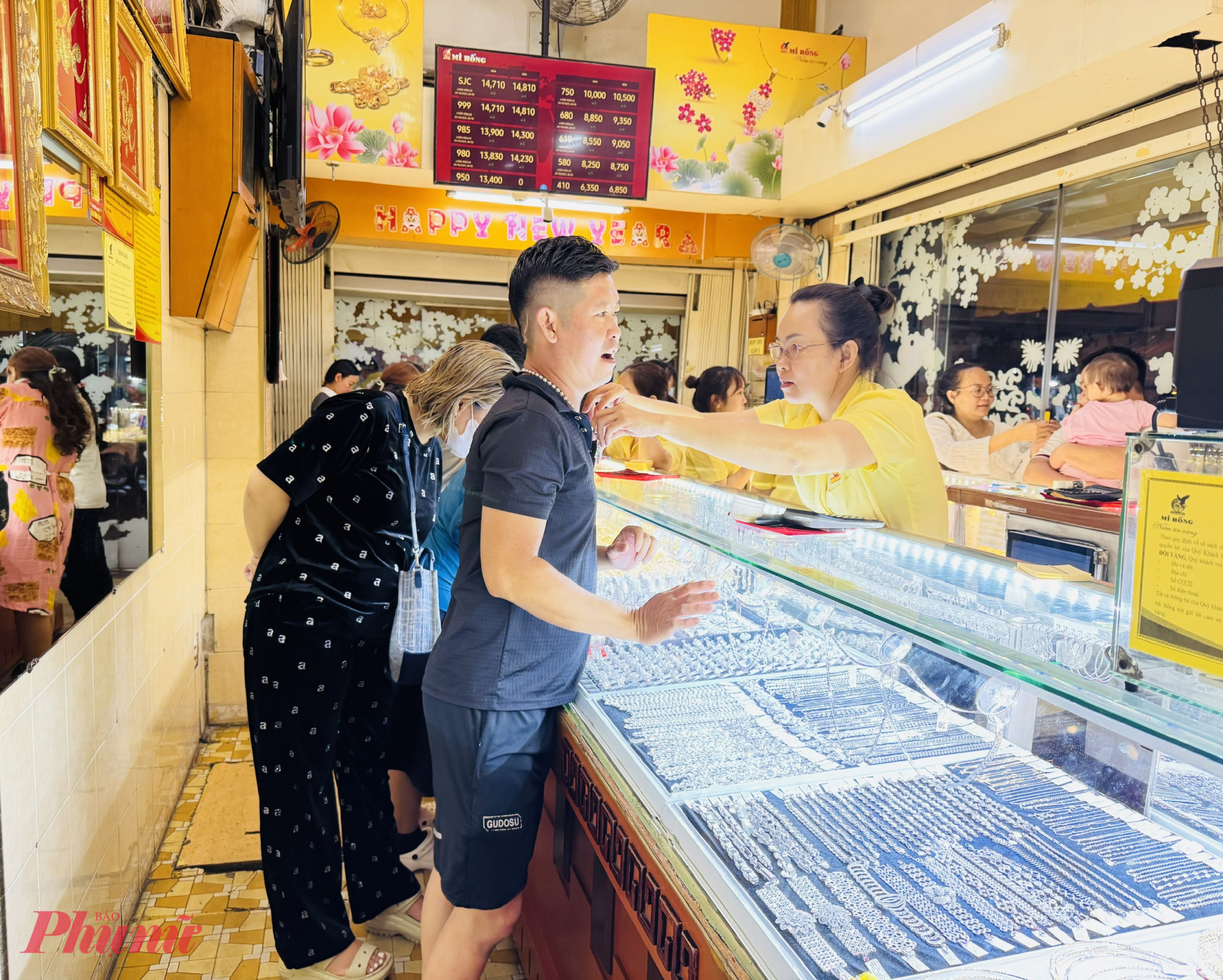 Theo dự báo, trong thời gian tới, giá vàng bạc sẽ tiếp tục tăng - Ảnh: Thanh Hoa