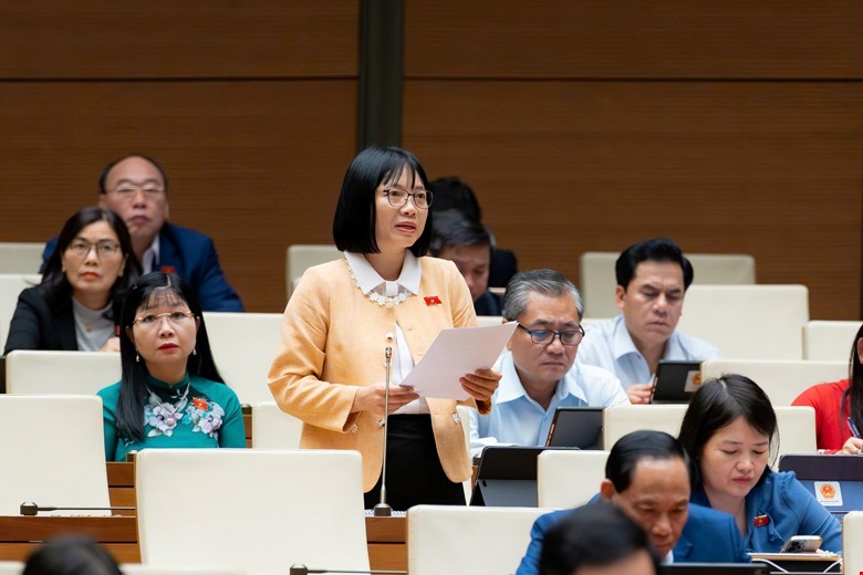 Đại biểu Nguyễn Thị Việt Nga - ảnh: QH