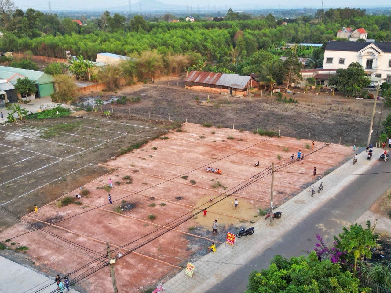 Bảng giá đất mới năm 2026 dự kiến sẽ gây nhiều tác động lên thị trường bất động sản (Ảnh minh họa)