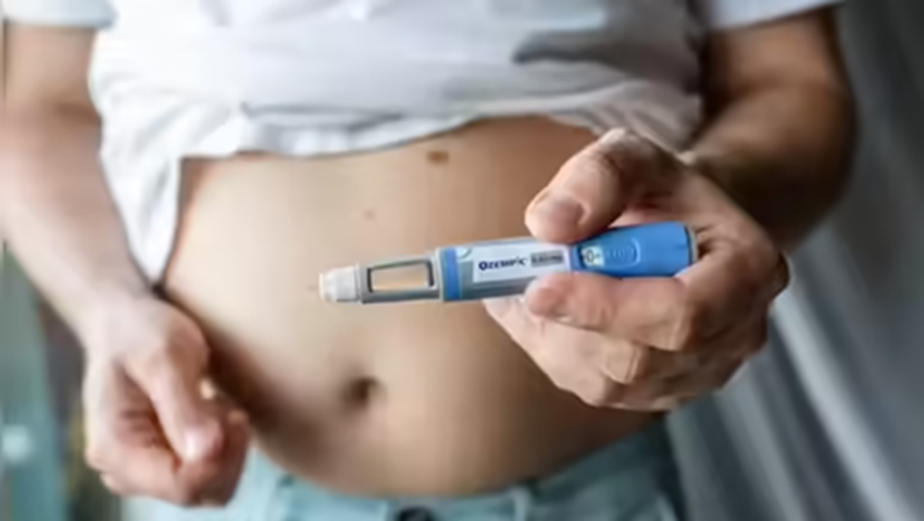 Hiện nay, những người béo phì và tiểu đường vẫn phải dựa vào thuốc Ozempic, có tác dụng mô phỏng hormone GLP-1 trong cơ thể — Ảnh: Getty Images