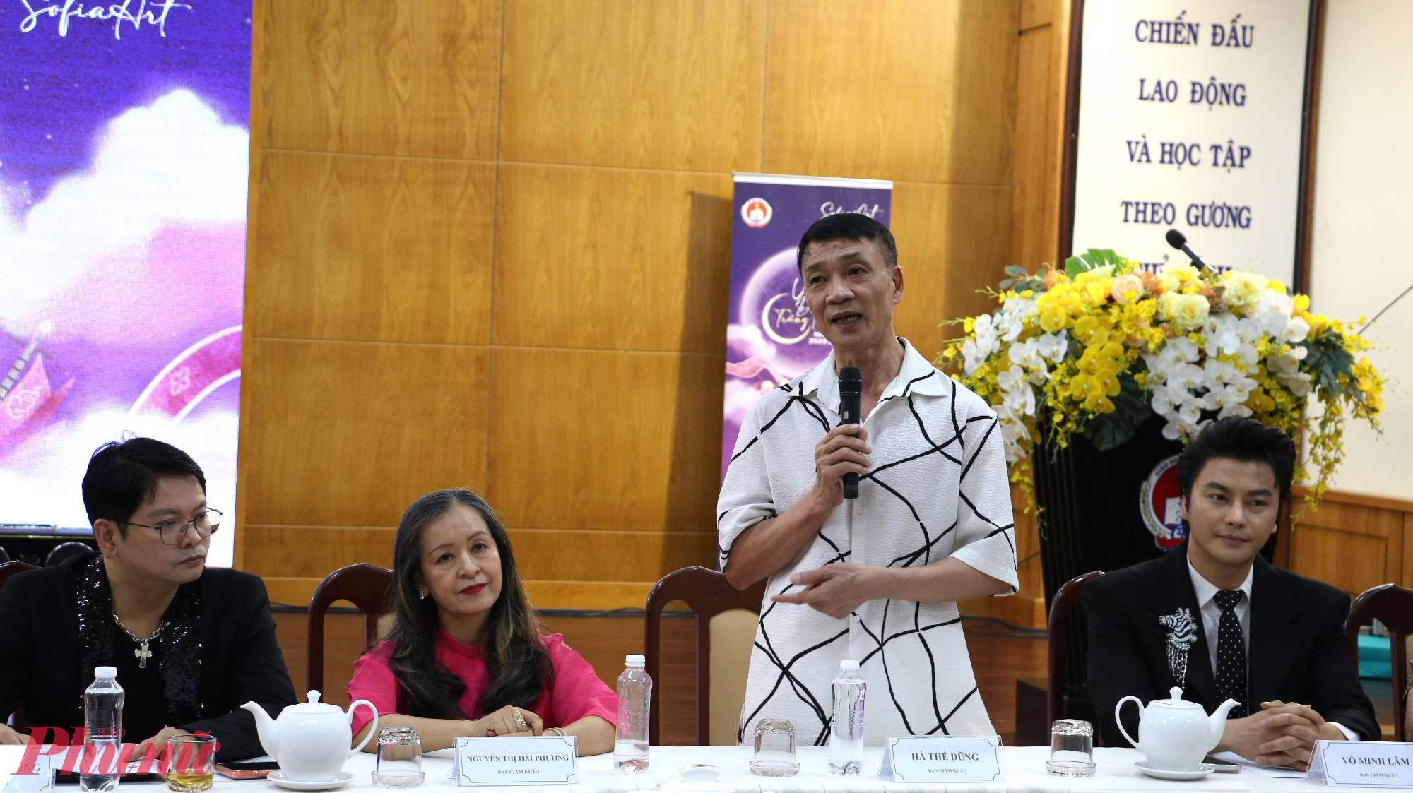 Ban giám khảo là những chuyên gia trong lĩnh vực nghệ thuật - Ảnh: Trang Thư