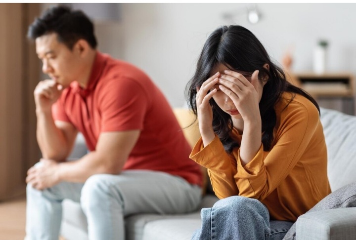 Vợ nhờ ký giấy từ chối tài sản, chồng lập tức đòi ly hôn Ảnh minh họa (Internet)