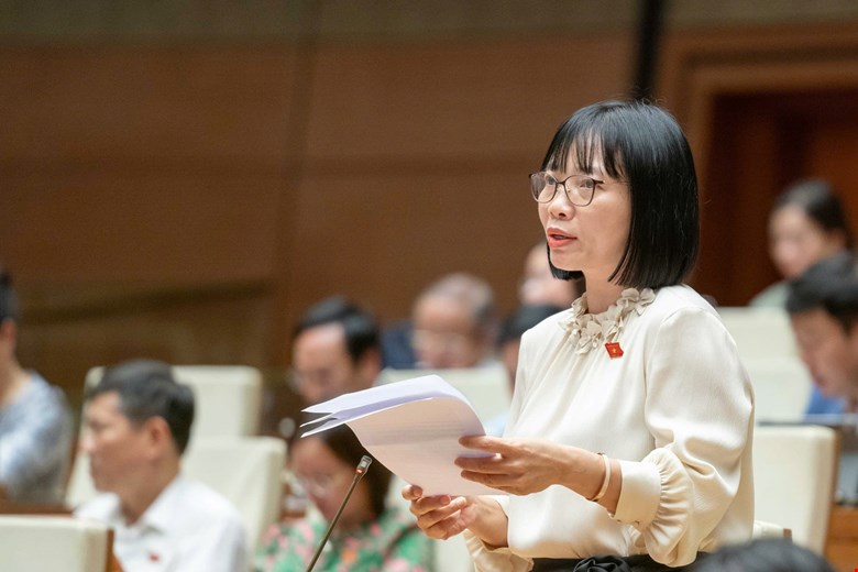 Đại biểu Nguyễn Thị Việt Nga - ảnh: QH