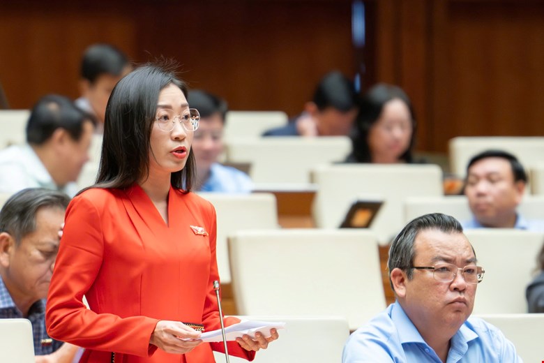 Đại biểu Hoàng Thị Thanh Thúy - ảnh: QH