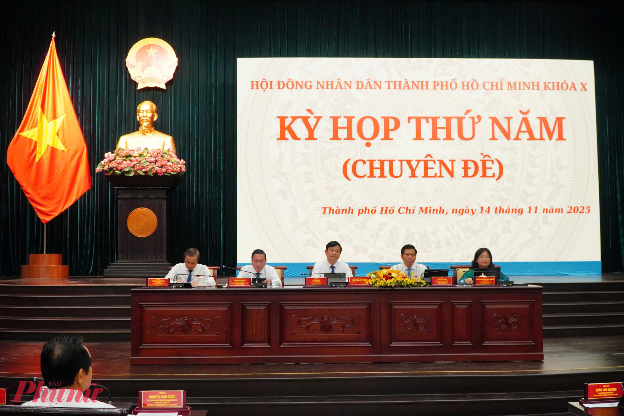 Quang cảnh kỳ họp thứ 5 HĐND TPHCM khoá X, sáng 14/11 - Ảnh: Thanh Tâm
