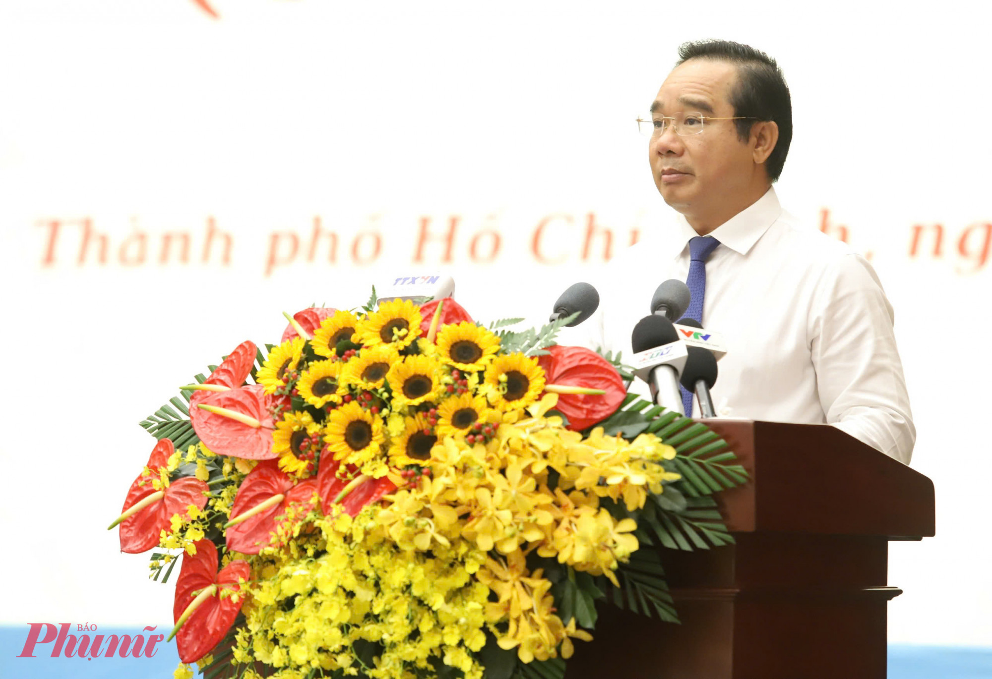 Chủ tịch UBND TPHCM Nguyễn Văn Được đã trình bày tờ trình về việc bầu Ủy viên UBND TPHCM khóa X, nhiệm kỳ 2021-2026 - Ảnh: Thanh Tâm
