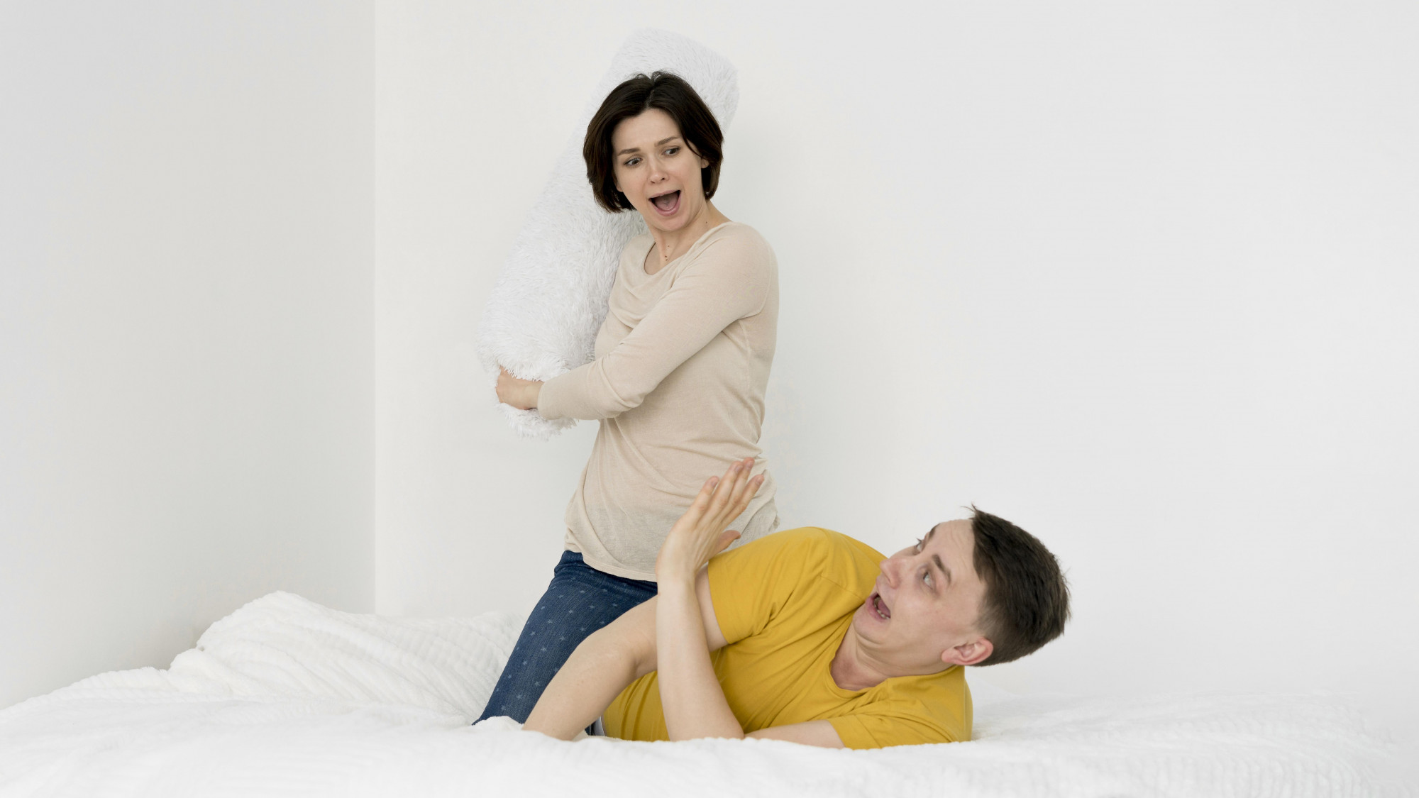 Áp lực công việc, trách nhiệm gia đình khiến não người đàn ông không còn chỗ trống để điền vào ham muốn gối chăn - Ảnh: Freepik