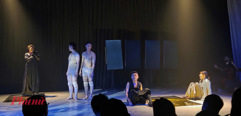 Ảo quan có sự kết hợp 