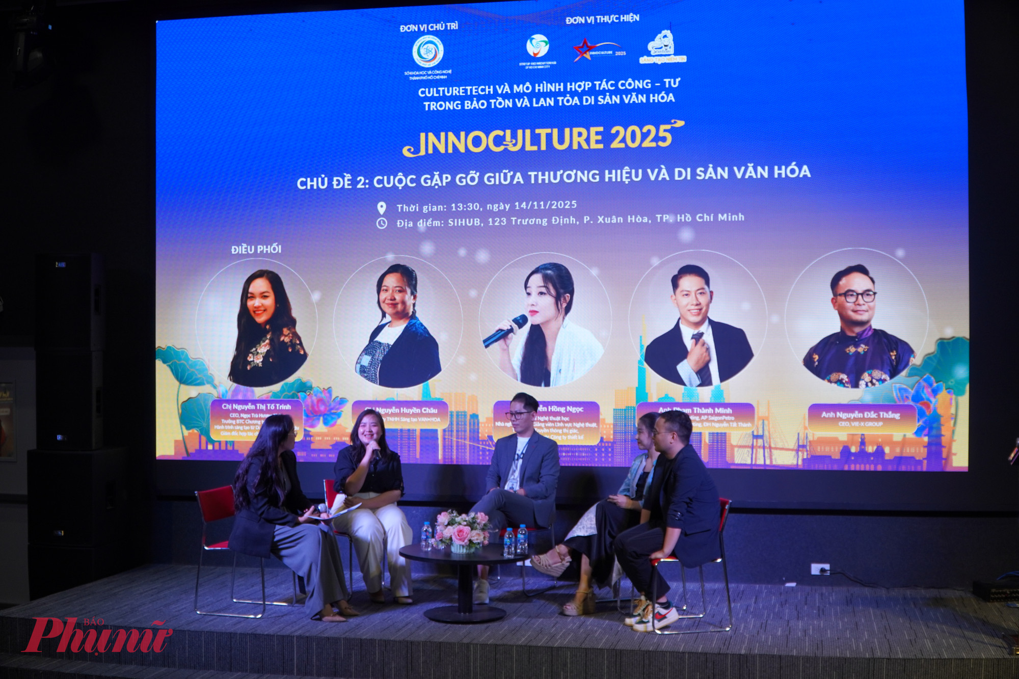 Phiên thảo luận với chủ đề: “Cuộc gặp gỡ giữa thương hiệu và di sản văn hoá”