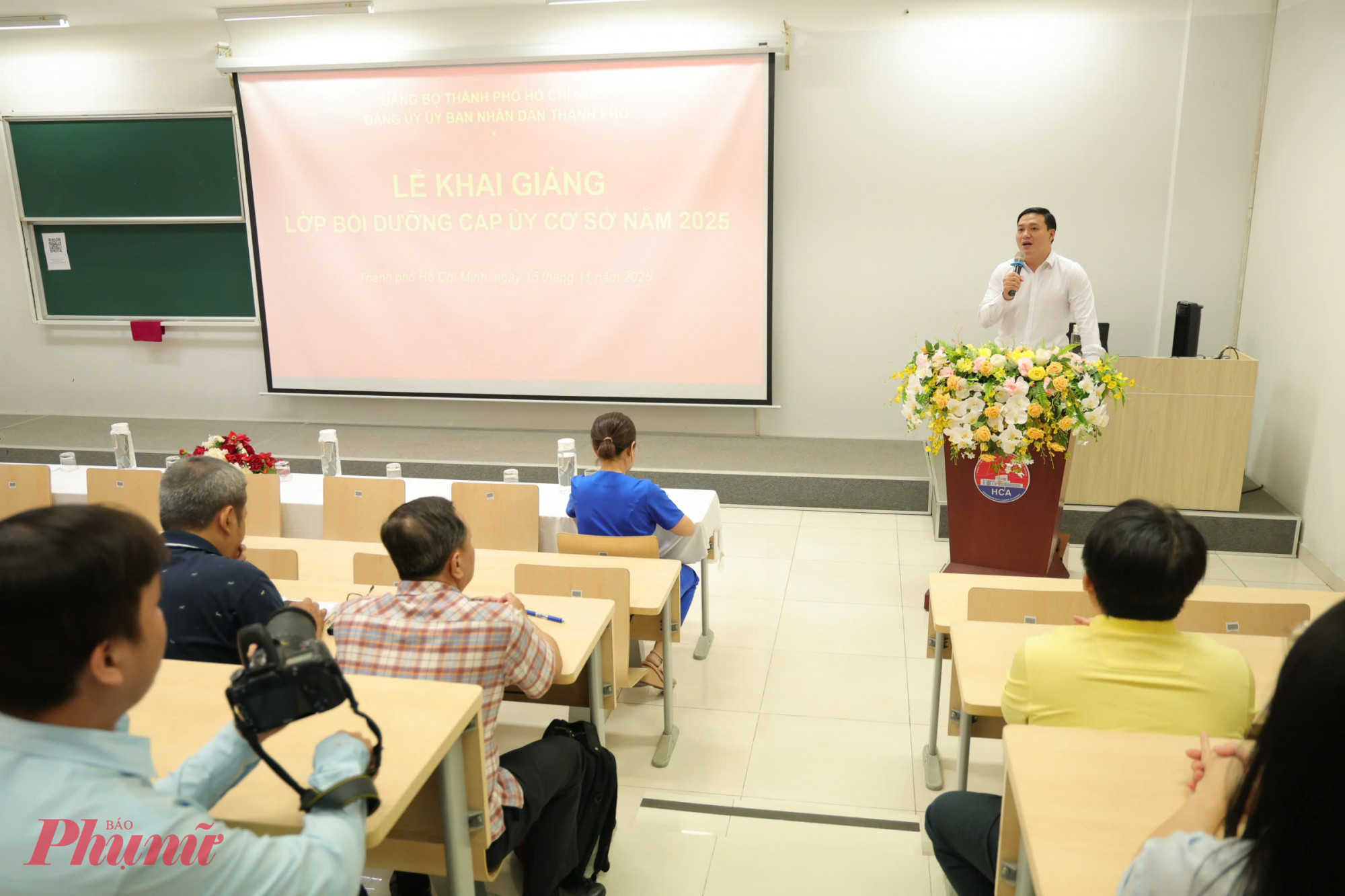 Lễ khai giảng lớp bồi dưỡng cấp ủy và Ủy ban Kiểm tra Đảng ủy cơ sở năm 2025 tại Học viện Cán bộ TPHCM - Ảnh: Thanh Tâm