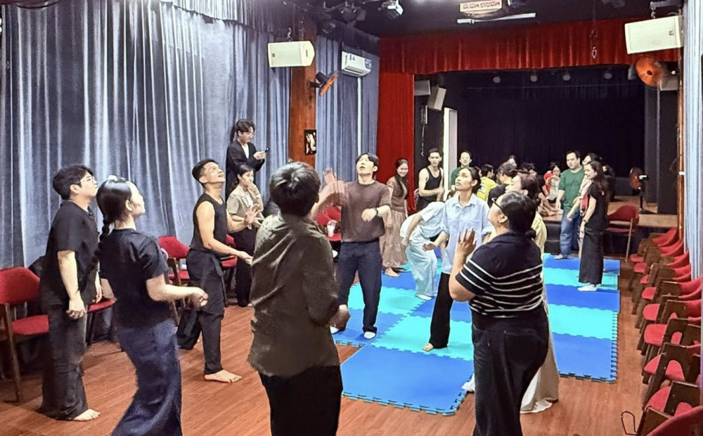 Một buổi workshop chia sẻ kinh nghiệm của các nghệ sĩ Hàn Quốc tại Hội Sân khấu TPHCM - Ảnh: Hội Sân khấu TPHCM