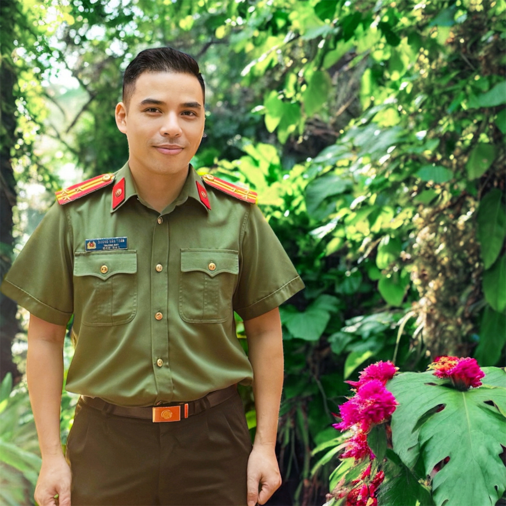 Nhà văn Dương Bình Nguyên - Ảnh do nhân vật cung cấp