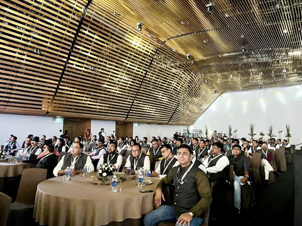 Đoàn khách MICE gần 500 khách đến TPHCM vào tháng 7/2023 tham dự hội nghị kết hợp du lịch - ẢNH: QUỐC THÁI