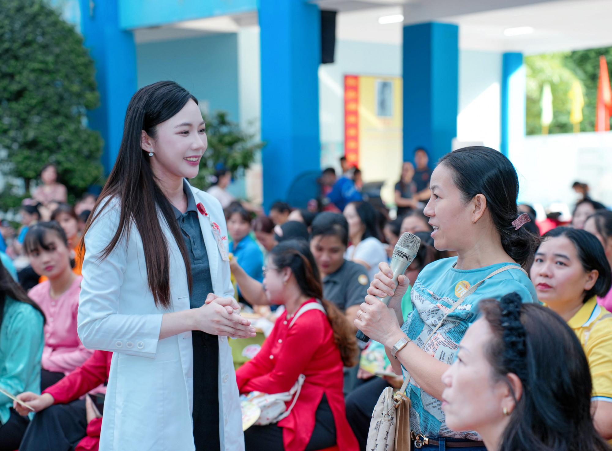 Bác sĩ Lý Quỳnh Nga chia sẻ thông tin chăm sóc sức khoẻ dành cho chị em phụ nư