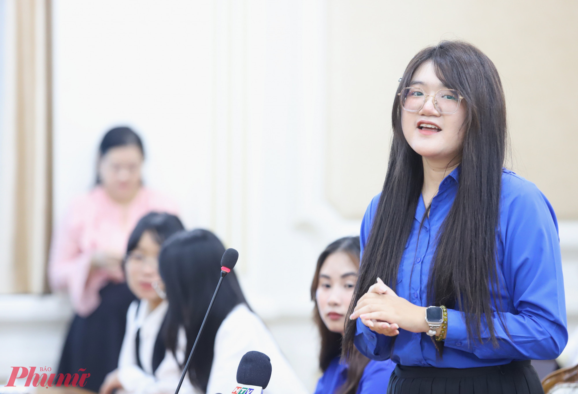TPHCM đồng hành cùng các nhà khoa học trẻ trong hành trình sáng tạo Bạn Võ Ngọc Minh Anh - Trường Đại học Khoa học Tự nhiên TPHCM - phát biểu ý kiến tại buổi gặp gỡ - Ảnh: Thanh Tâm