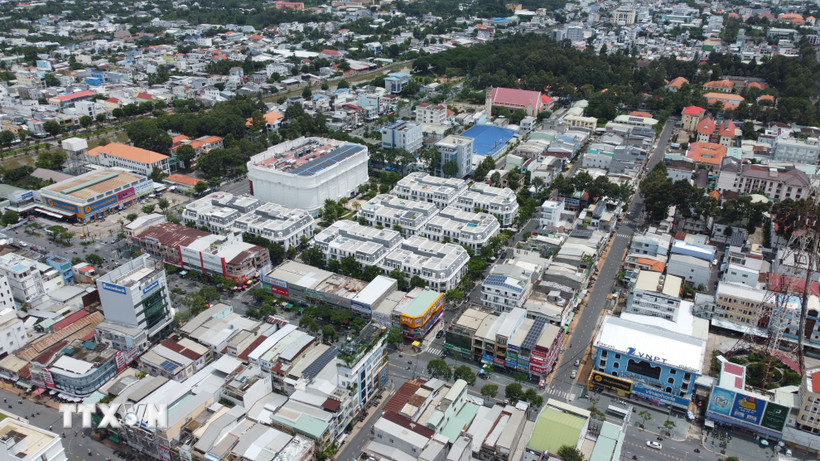 Lãnh đạo Bộ Nội vụ khẳng định thông tin sắp xếp từ 34 tỉnh, thành hiện nay còn 16 tỉnh, thành trong giai đoạn tới đây là hoàn toàn không chính xác. (Ảnh: Nhựt An/TTXVN)