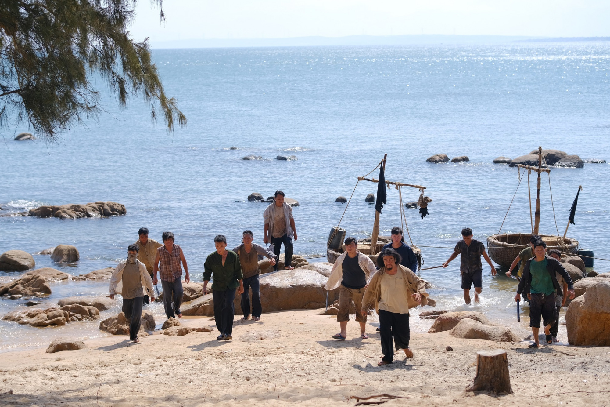 Bối cảnh hành động trong phim đa dạng (Ảnh: Đoàn phim cung cấp)