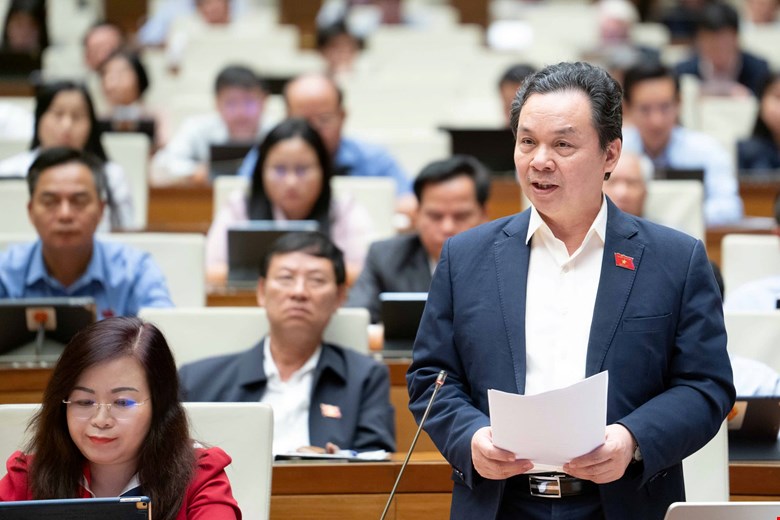 Đại biểu Hoàng Văn Cường - ảnh: QH