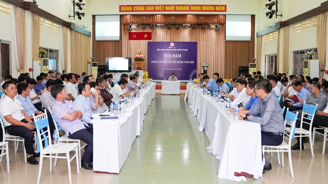 Toàn cảnh buổi tọa đàm - Ảnh: EVNHCMC