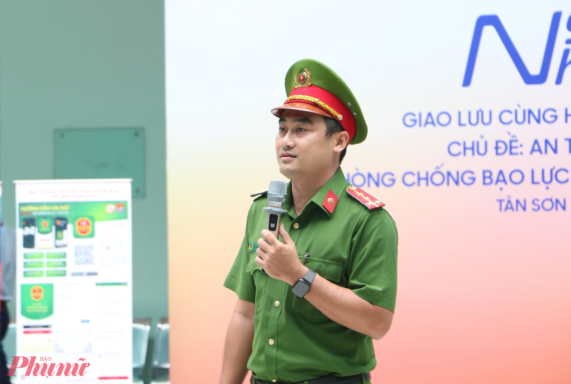 Ông Huỳnh Đỗ Tấn Thịnh chia sẻ tại chương trình - Ảnh: Trang Thư