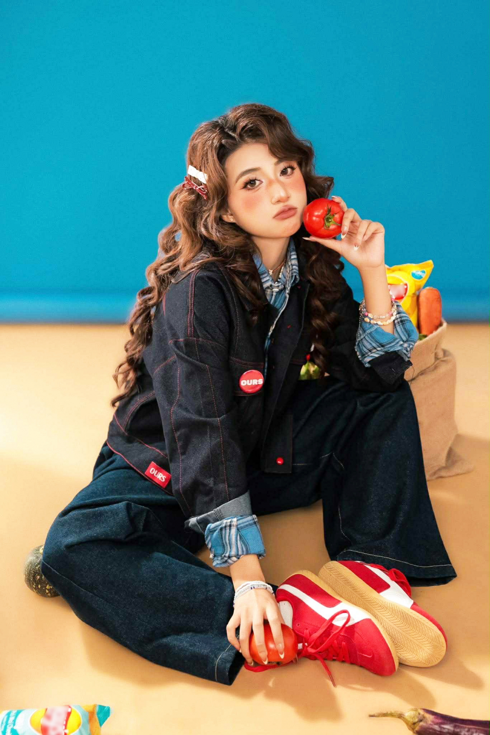 Bạn trẻ chọn chụp ảnh theo phong cách Y2K vào những dịp quan trọng như sinh nhật - Nguồn ảnh: Aloha Art Studio