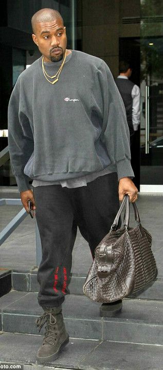 Những nghệ sĩ ăn mặc đẹp nhất thế kỷ 21 Kanye West