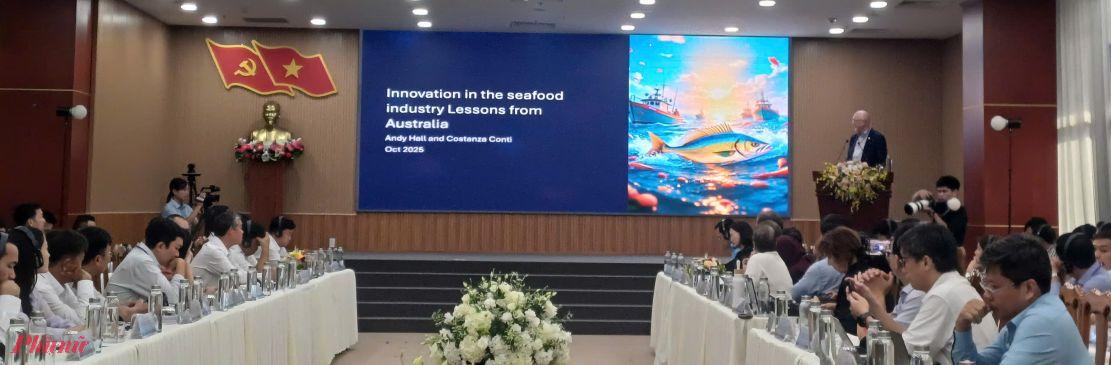 Quang cảnh hội thảo ngày 18/11. Ảnh: Hoàng Thịnh