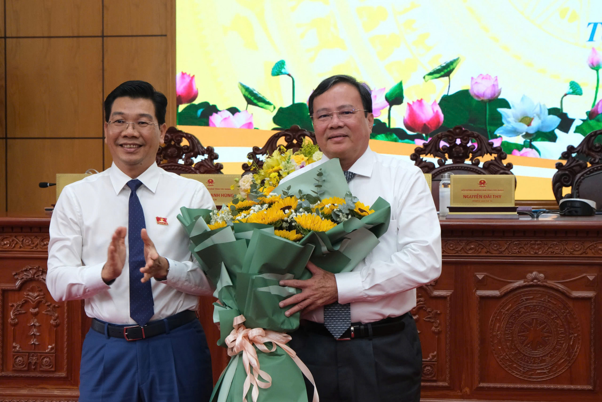 Ông Lê Văn Hẳn được bầu giữ chức Chủ tịch UBND tỉnh Tây Ninh