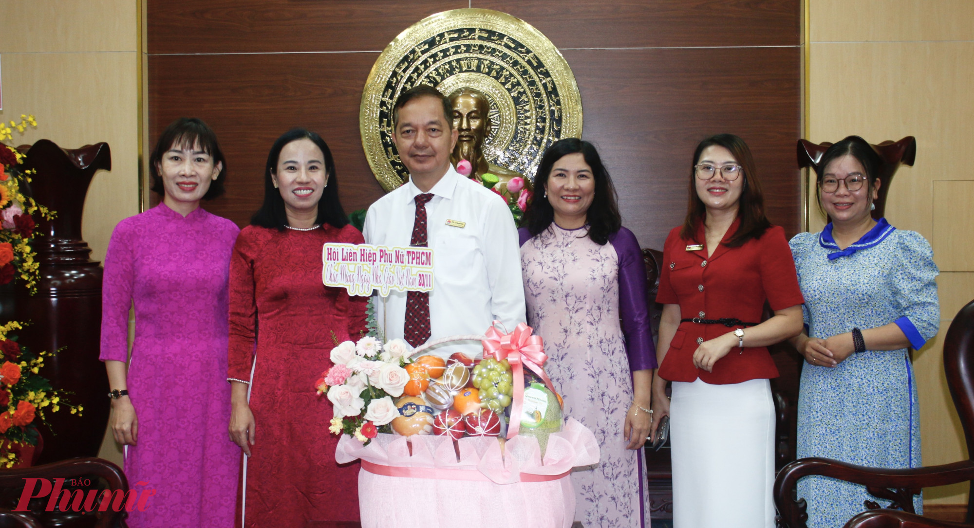 Đoàn đến thăm và chúc mừng Học viện Cán bộ TPHCM