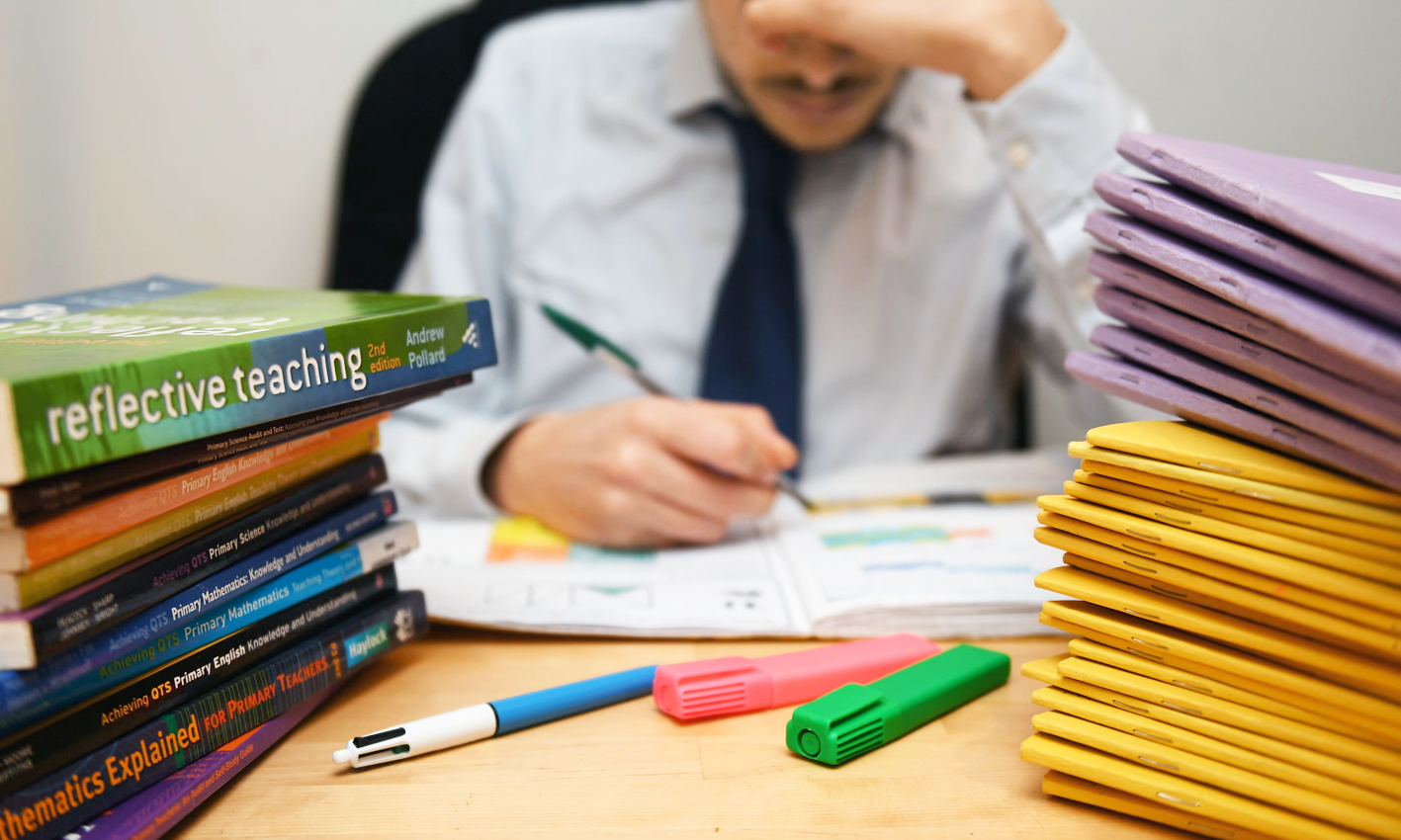 Bên cạnh áp lực giảng dạy, nghề giáo còn đối mặt với nguy cơ bạo lực đến từ học sinh, phụ huynh - Nguồn ảnh minh họa: PA