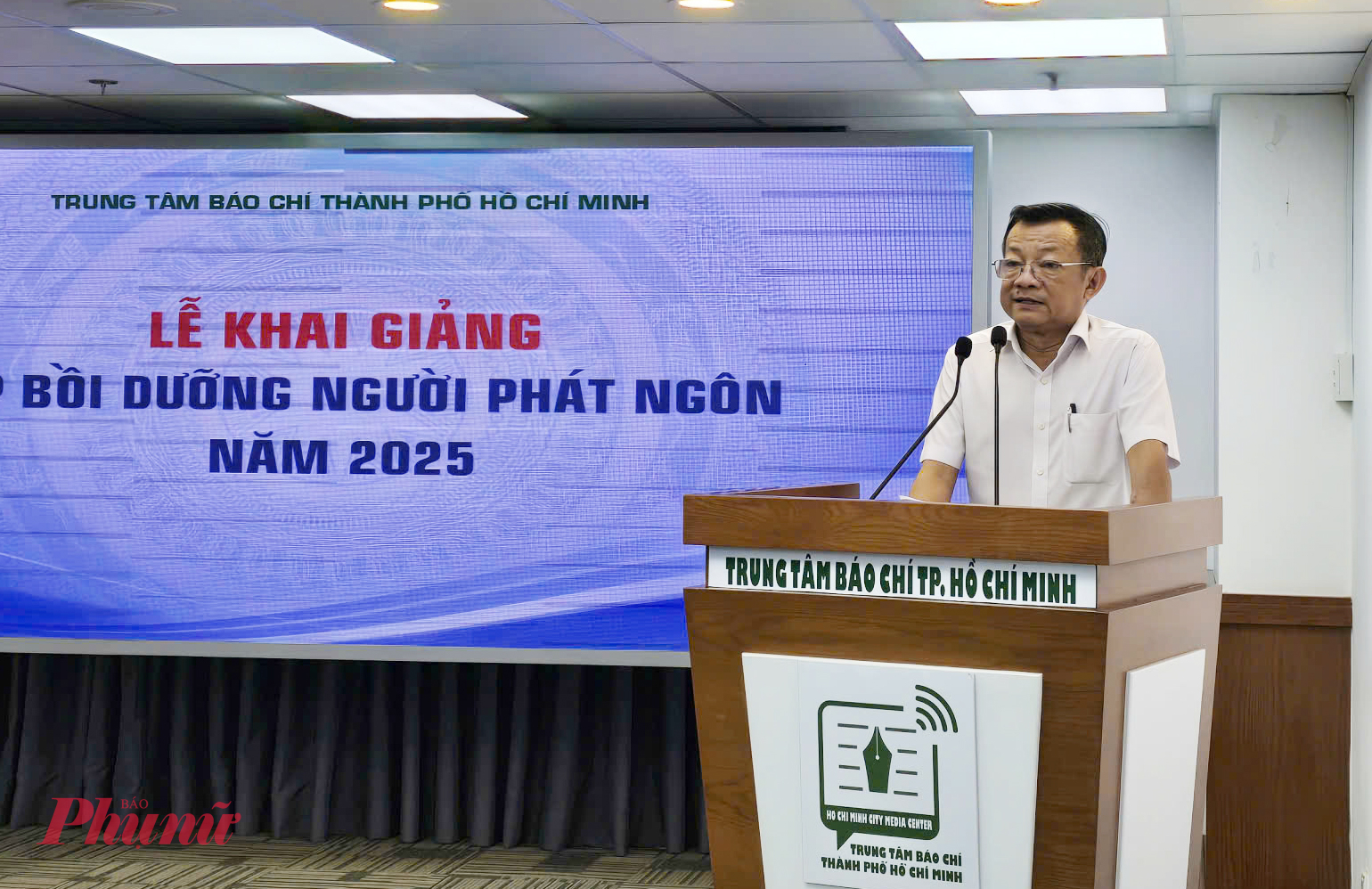 Theo ông Nguyễn Văn Khanh - Phó Giám đốc Trung tâm Báo chí TPHCM - phát biểu tại lễ khai giảng lớp 