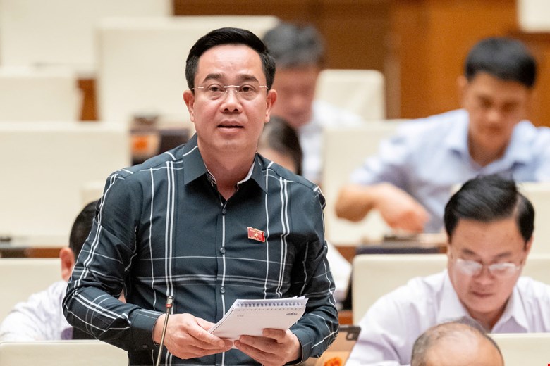 Đại biểu Nguyễn Văn Huy - ảnh: QH