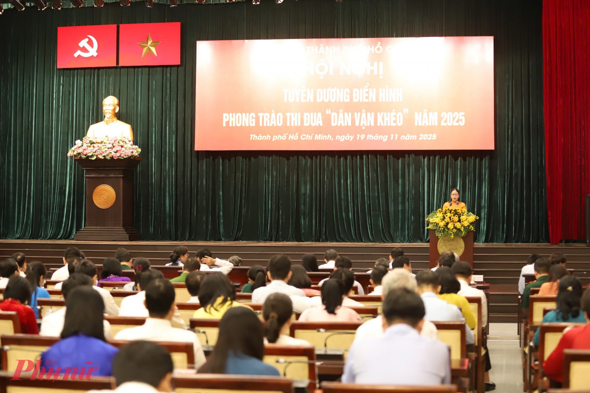 Phó bí thư Thành ủy Văn Thị Bạch Tuyết: Mỗi khu phố, ấp, cơ quan, đơn vị phải trở thành “vườn ươm Dân vận khéo” Hội nghị tuyên dương điển hình phong trào “Dân vận khéo” sáng 19/11 - Ảnh: Thanh Tâm