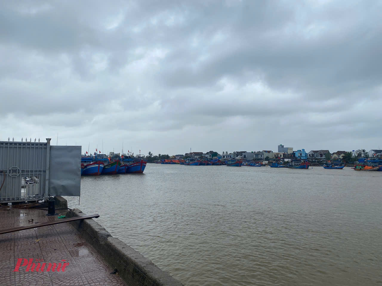 Tuyến Cảng Sa Kỳ - Lý Sơn tạm dừng hoạt động dài ngày do gió mạnh, sóng lớn_Ảnh: D.X.