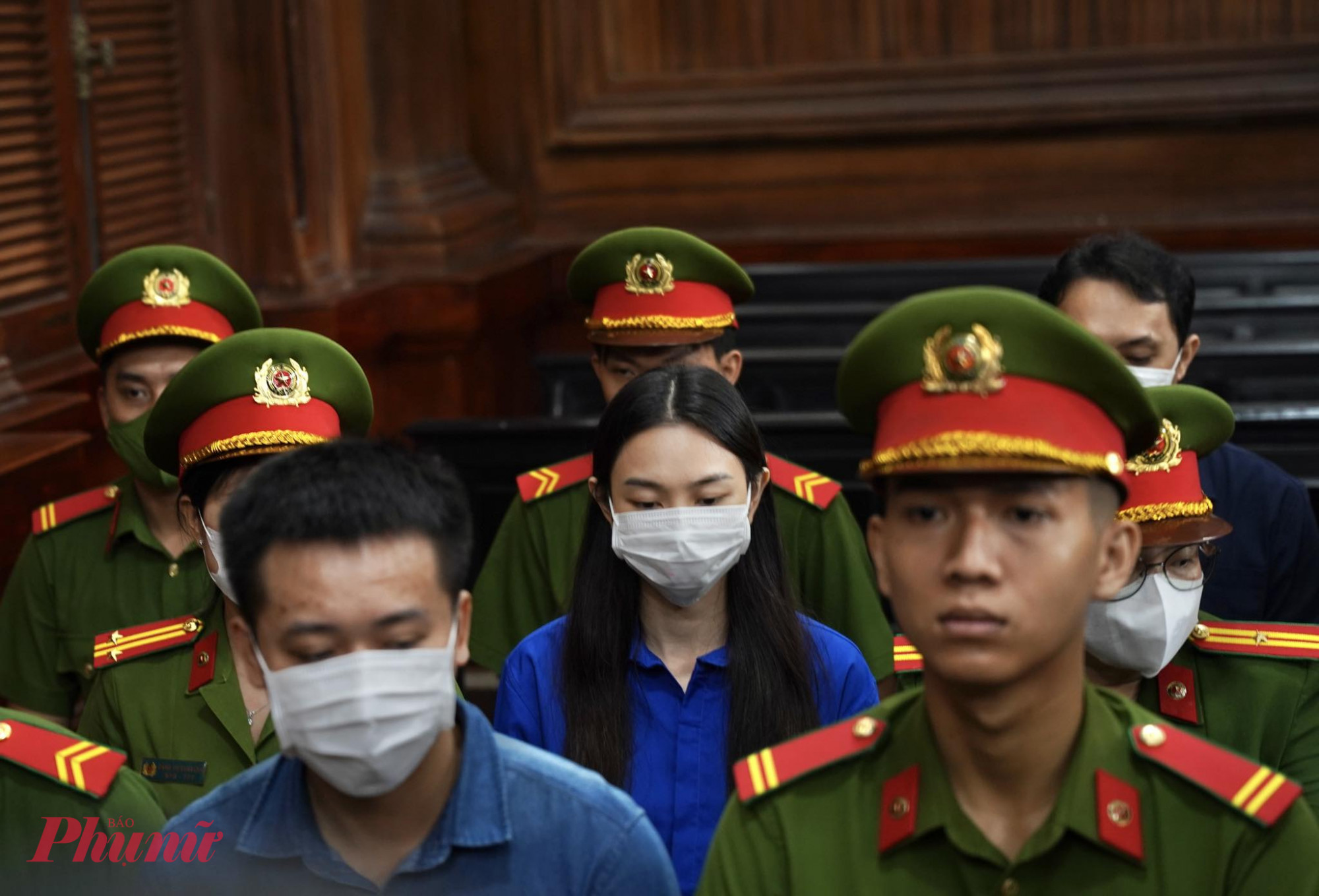 Bị cáo Thuỳ Tiên tại phiên toà 