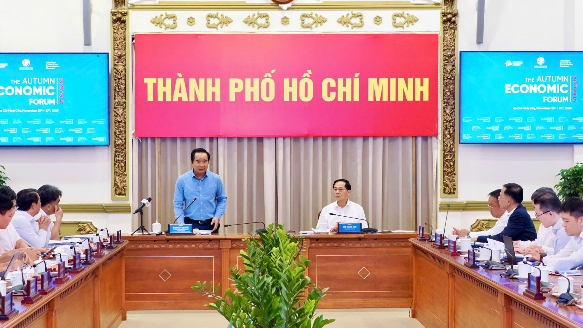 TPHCM dự kiến ký kết ít nhất 10 thỏa thuận hợp tác tại Diễn đàn kinh tế mùa thu Chủ tịch UBND TPHCM ông Nguyễn Văn Được tiếp thu các ý kiến chỉ đạo của Phó Thủ tướng Bùi Thanh Sơn