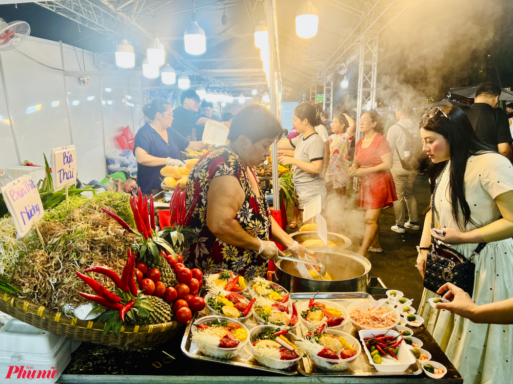 Theo bà Nguyễn Thị Khánh - Phó Chủ tịch Hiệp hội Du lịch TPHCM (Trưởng ban tổ chức), sợi gạo là biểu tượng của văn minh lúa nước và gắn bó với người Việt từ ngàn đời. Ngày hội không chỉ giới thiệu món ngon từ bún, phở mà còn kể câu chuyện về chiều sâu văn hóa ẩm thực Việt. Các hoạt động như trình diễn nghề truyền thống, xác lập kỷ lục 100 món ngon từ sợi gạo hay vinh danh nghệ nhân đều hướng đến mục tiêu lan tỏa giá trị nghề bếp, nghề bánh và nghề pha chế. Ban tổ chức kỳ vọng ngày hội sẽ trở thành sự kiện thường niên, góp phần thu hút du khách quốc tế.