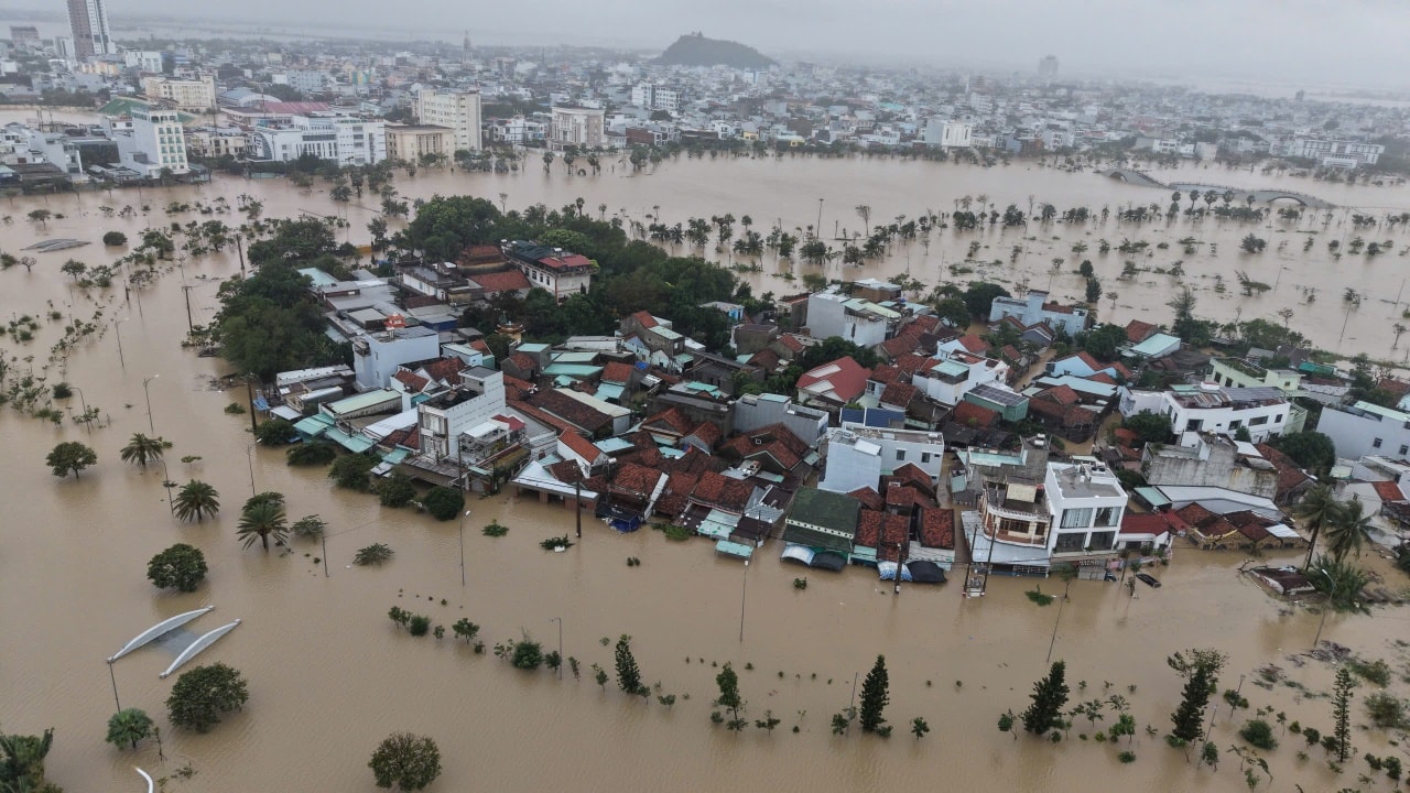 Nhiều khu vực ở Đắk Lắk chìm trong biển nước - Ảnh: M.N.