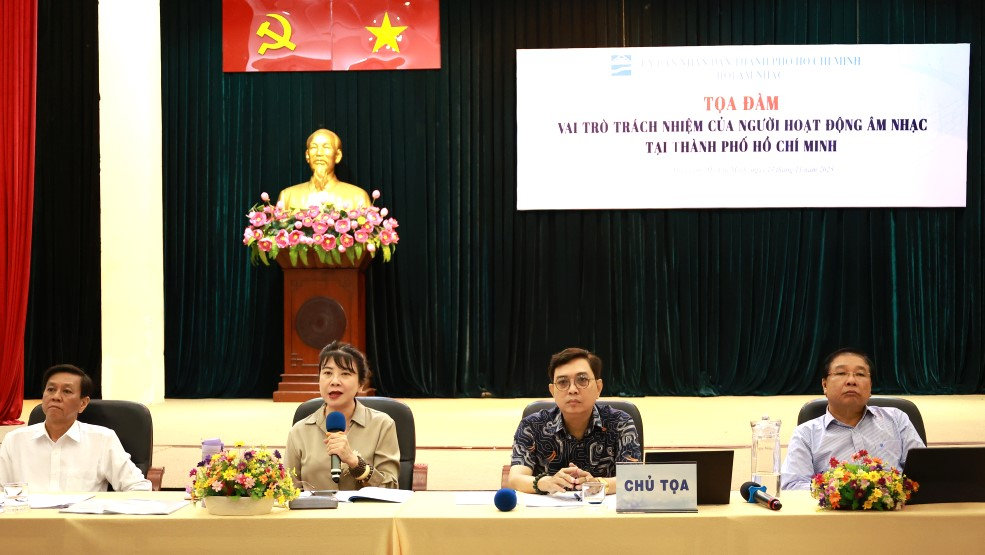 PGS.TS Nguyễn Thị Mỹ Liêm phát biểu tại