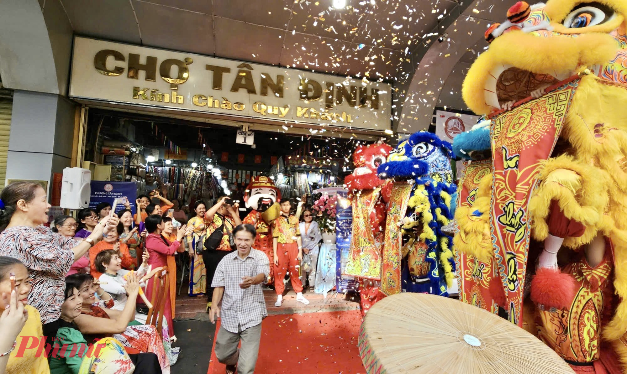 Việc được công nhận Di tích cấp Thành phố mở ra cơ hội để chợ Tân Định bảo tồn bài bản hơn, hướng tới mô hình giao thương văn minh, hiện đại nhưng vẫn giữ trọn giá trị gốc - Ảnh: Thanh Tâm