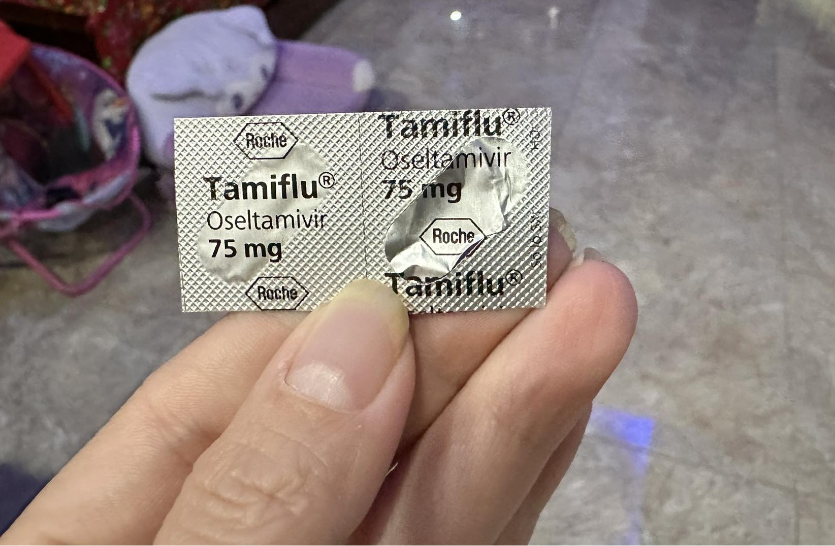 Các bác sĩ cho biết chỉ sử dụng Tamiflu khi dương tính với cúm A, B và phải có chỉ định của bác sĩ, ảnh bệnh nhân cung cấp