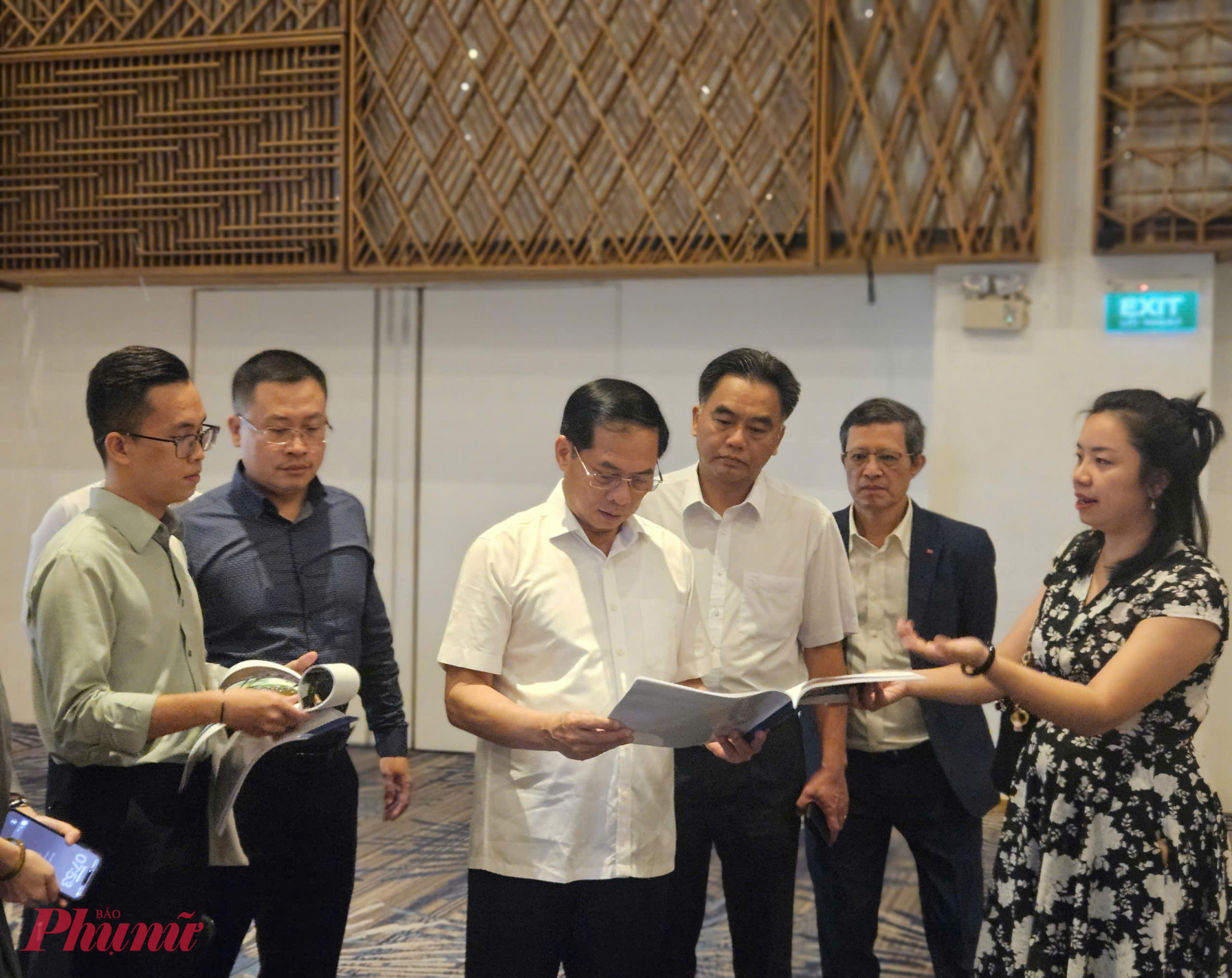 Phó thủ tướng Bùi Thanh Sơn kiểm tra tiến độ chuẩn bị Diễn đàn Kinh tế Mùa thu 2025 tại GEM Center 