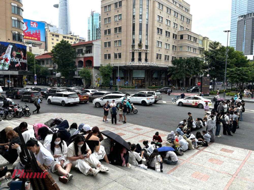 Lễ Khai mạc LHP Việt Nam lần thứ XXIV - 2025 được nhiều bạn trẻ đón chờ - Ảnh: Hương Nhu