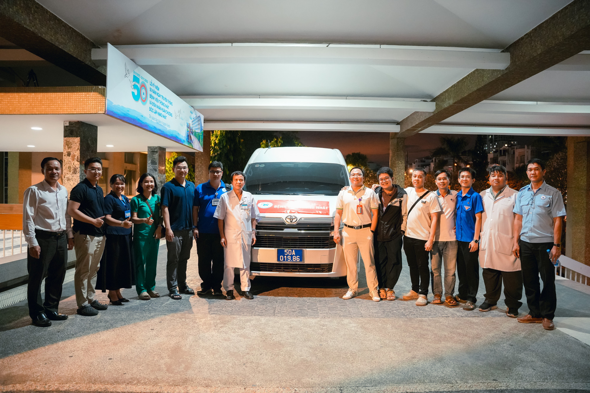 Các bác sĩ lên đường đến Khánh Hòa, ảnh BVCC