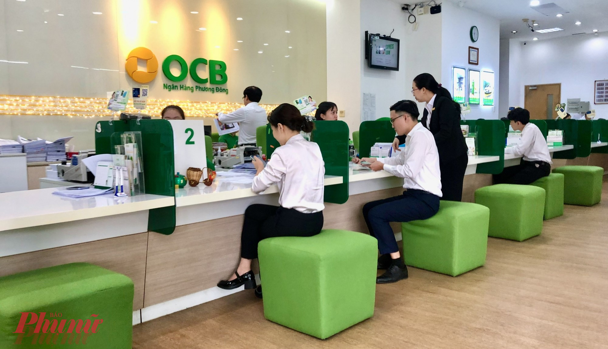 Khi vay mua nhà, các bạn trẻ hãy tính bài toán lãi suất thả nổi